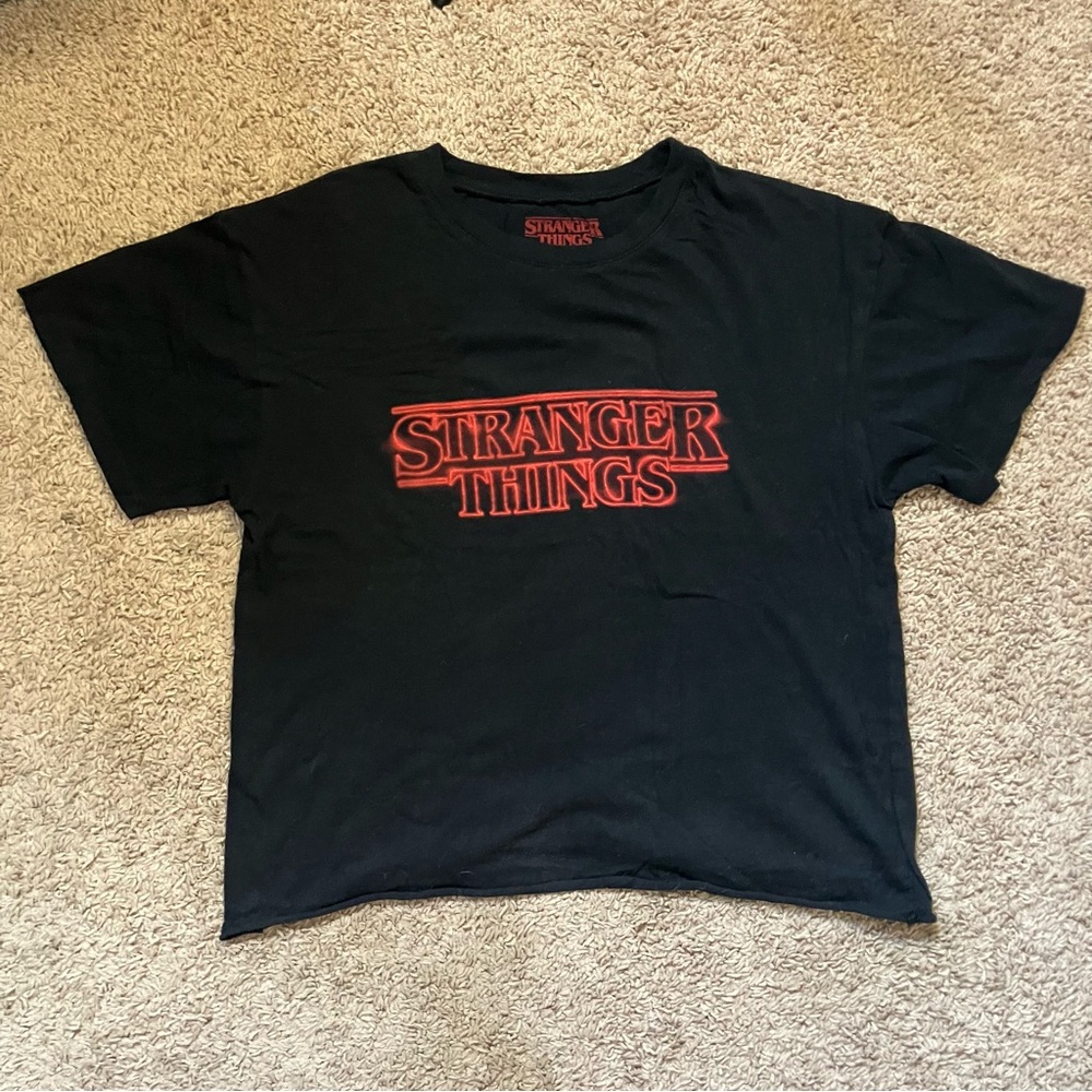 STRANGER THINGS BLACK TEE